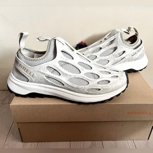Brand New Merrell Hydro Runner sz 7.5Mens “Oyster”